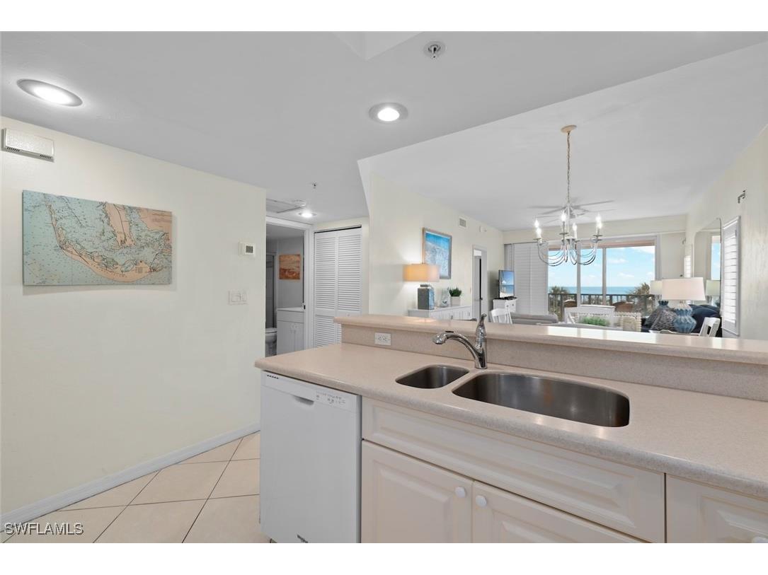 255 Periwinkle Way #5B Sanibel FL 33957 225022738 image7