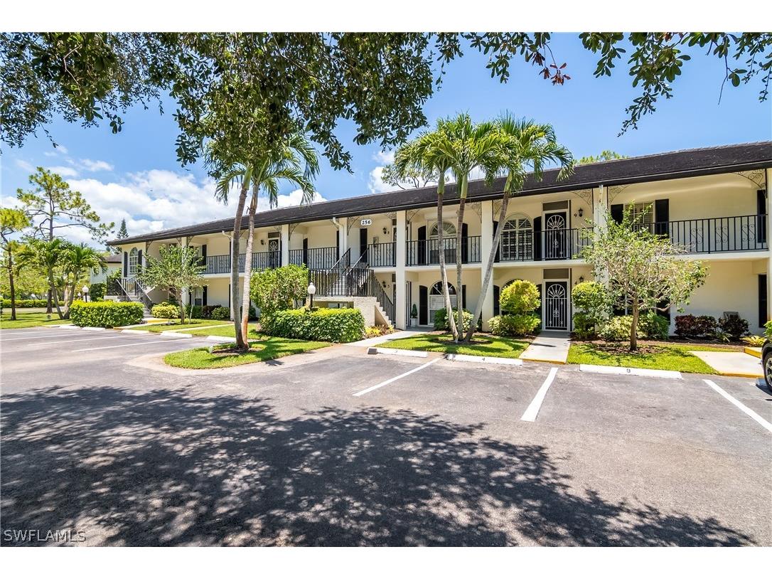 256 Deerwood Circle #4 Naples FL 34113 224049996 image1