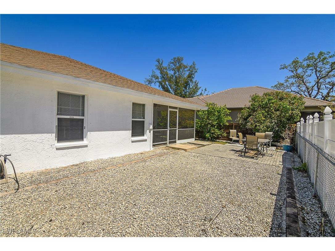 2560 11th Circle Naples FL 34103 225010275 image28