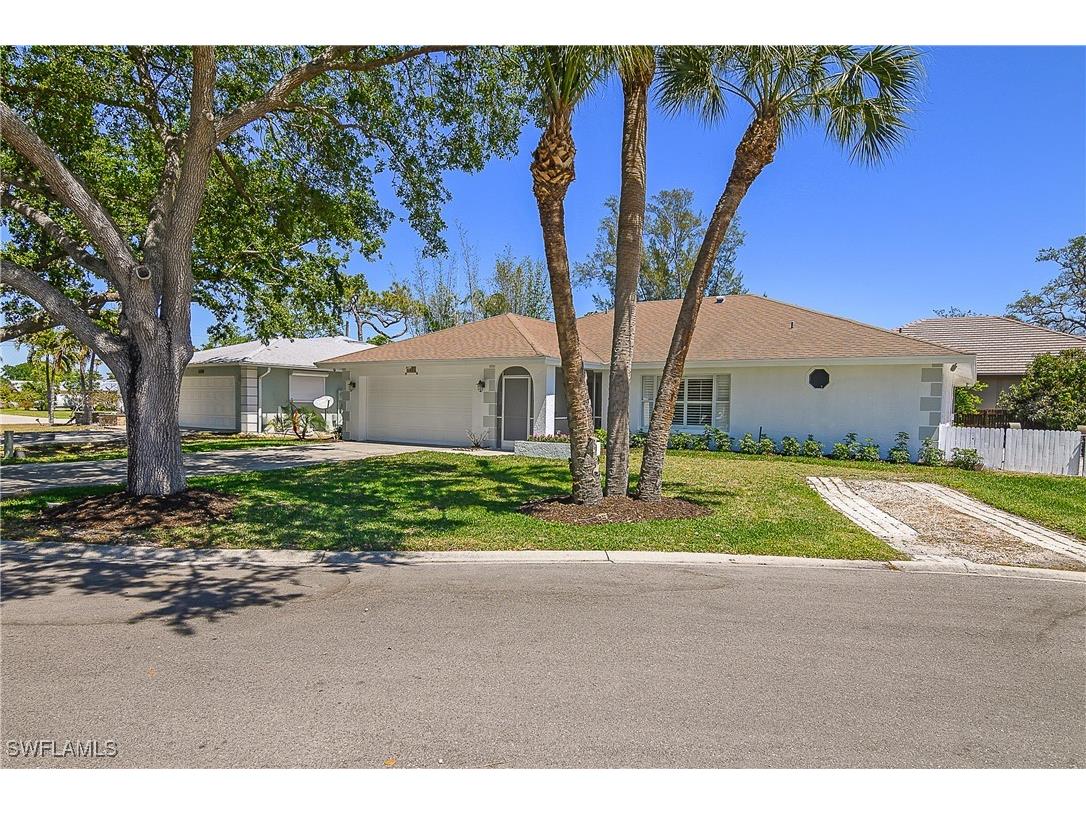 2560 11th Circle Naples FL 34103 225010275 image32