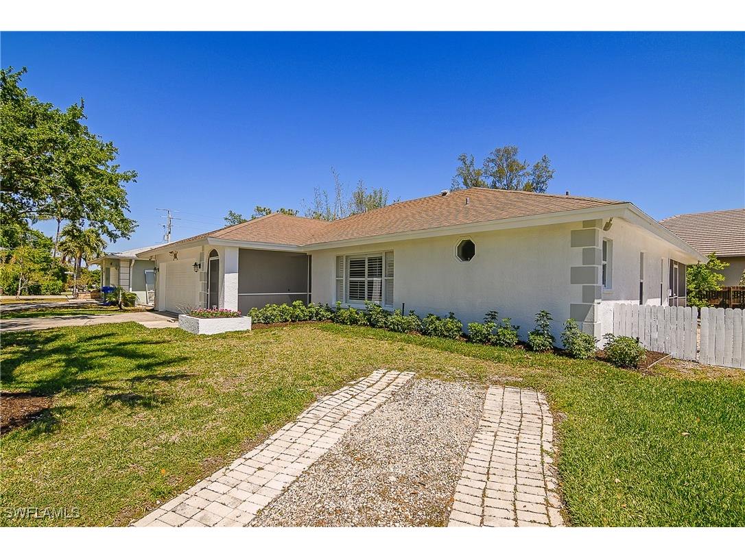 2560 11th Circle Naples FL 34103 225010275 image33