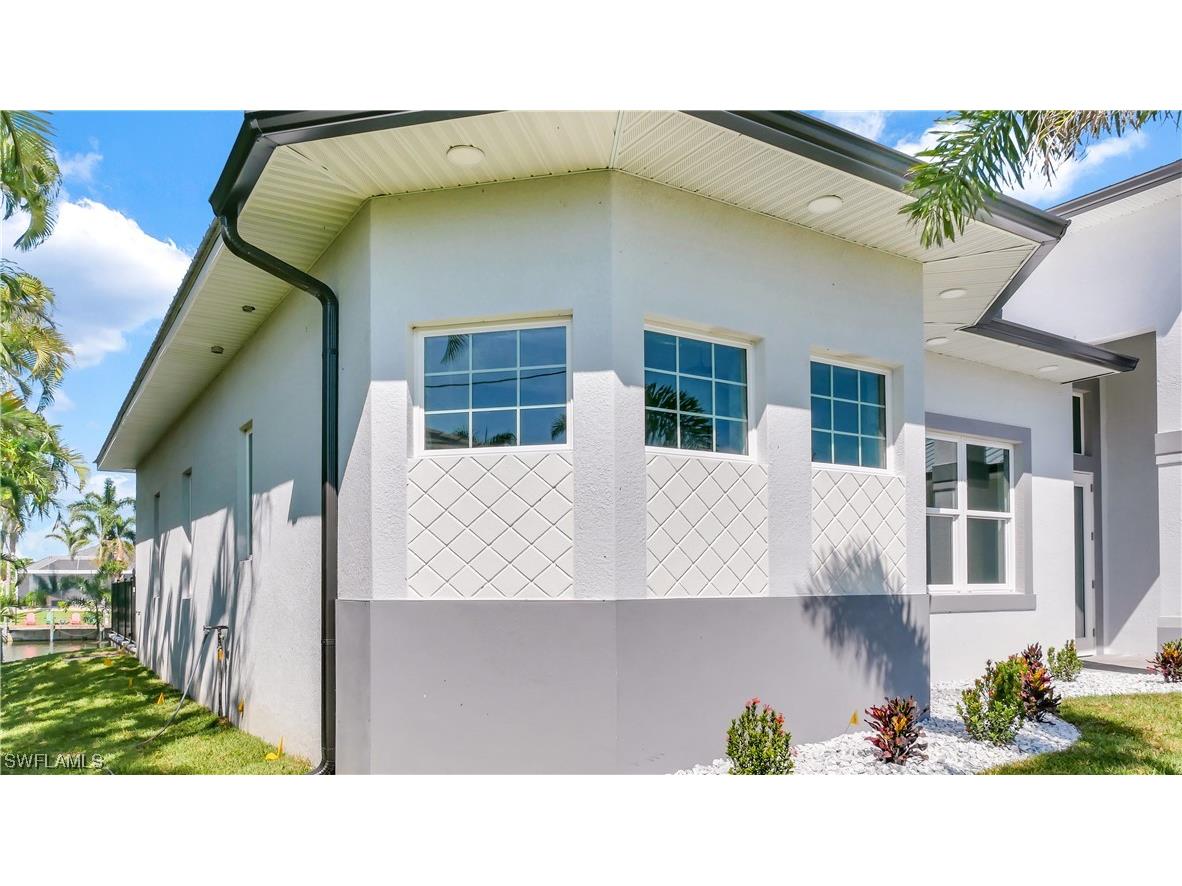 2563 SW 27th Avenue Cape Coral FL 33914 223043440 image12