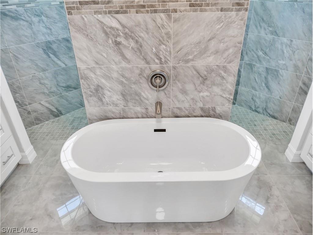 2563 SW 27th Avenue Cape Coral FL 33914 223043440 image17