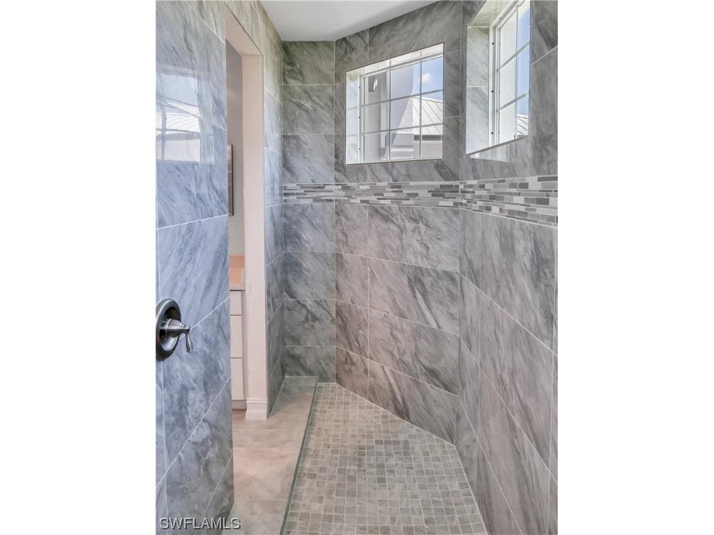 2563 SW 27th Avenue Cape Coral FL 33914 223043440 image18