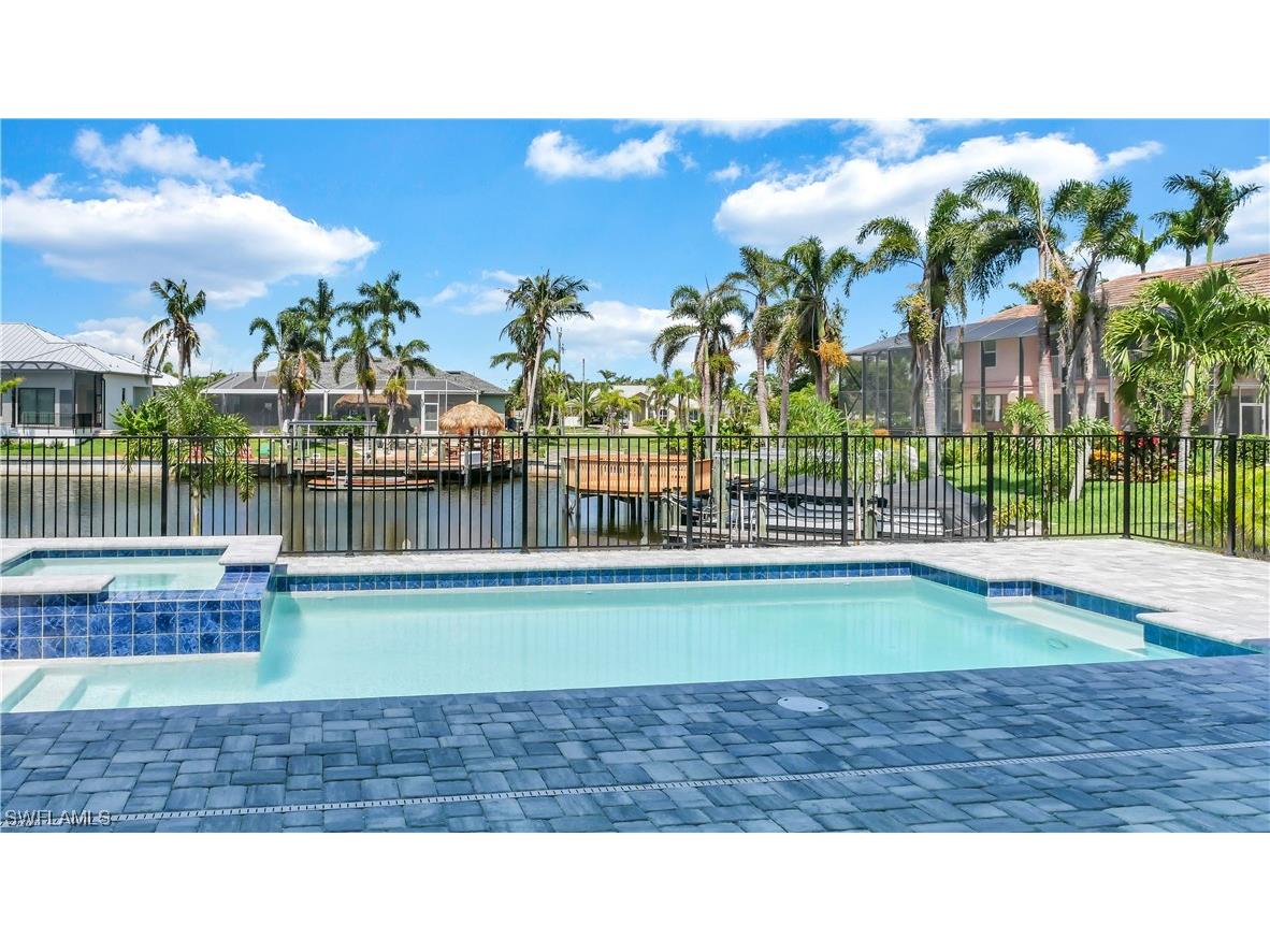 2563 SW 27th Avenue Cape Coral FL 33914 223043440 image4