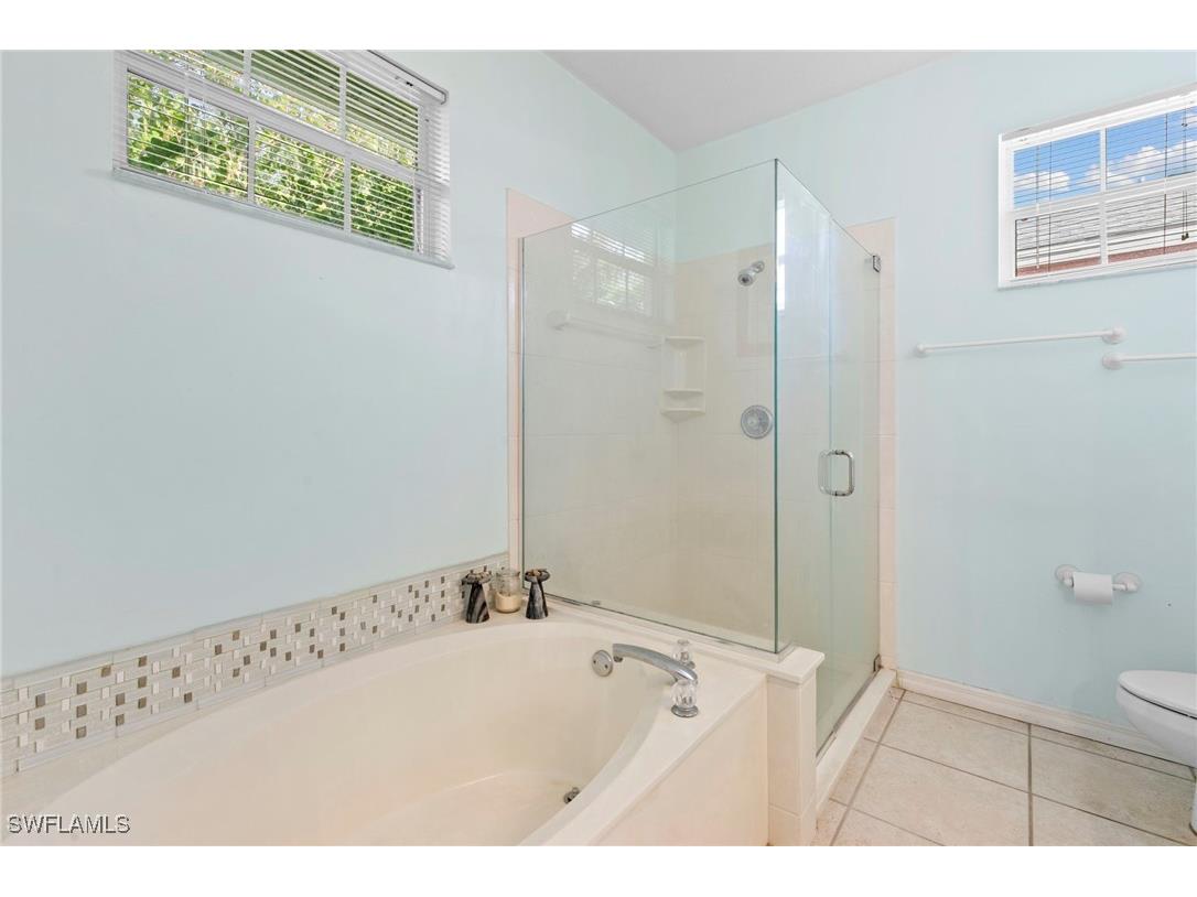 25731 Old Gaslight Drive Bonita Springs FL 34135 225048764 image16