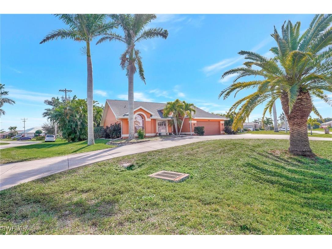 2580 SW 26th Terrace Cape Coral FL 33914 225016001 image2