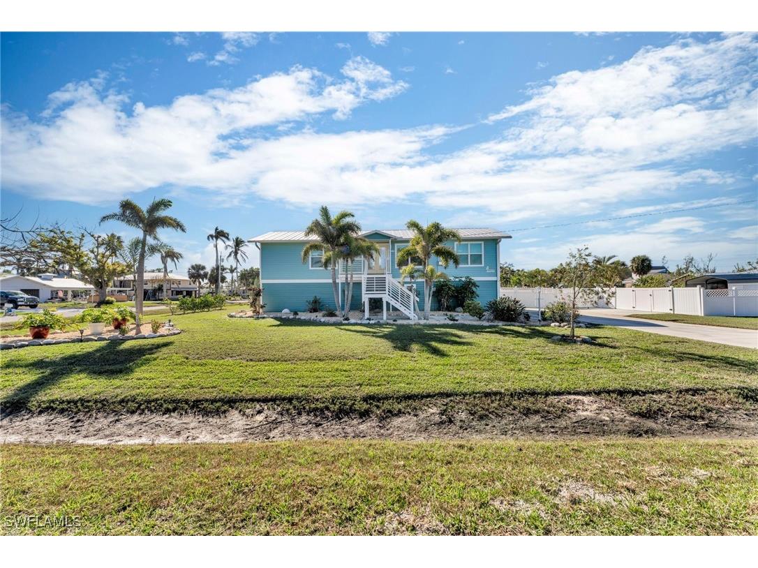 2581 Baybreeze Street Saint James City FL 33956 225001803 image1