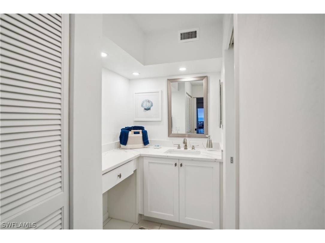 25900 Hickory Boulevard #605 Bonita Springs FL 34134 224058055 image24