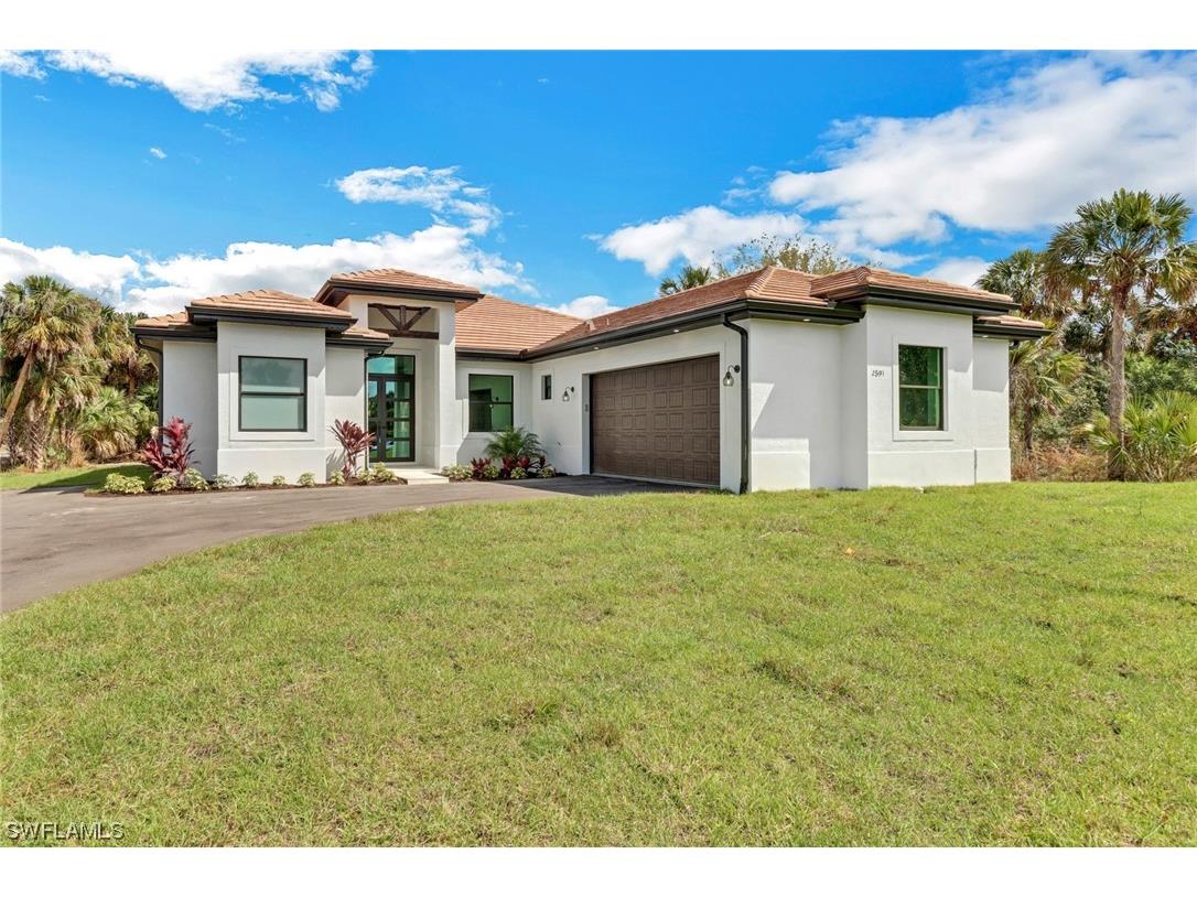 2591 4th Avenue SE Naples FL 34117 223003798 image1