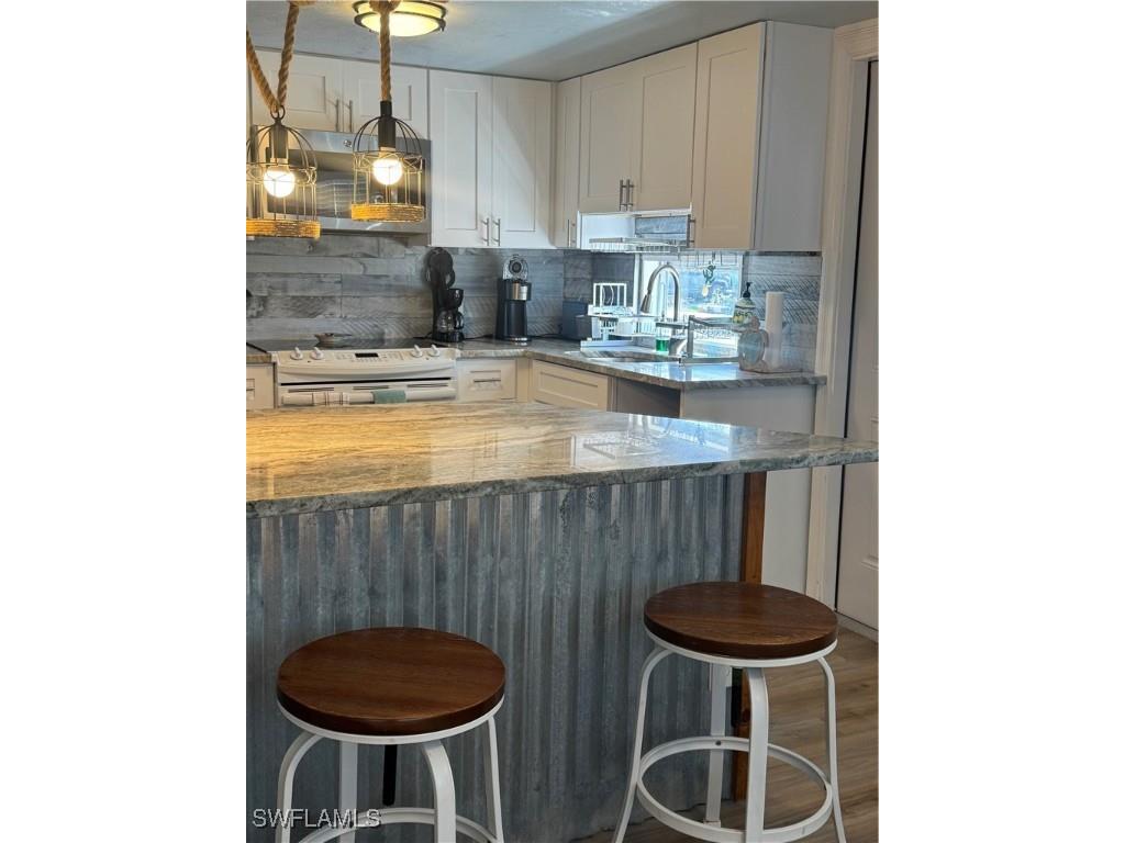 2591 Cay Cove Matlacha FL 33993 225013630 image5