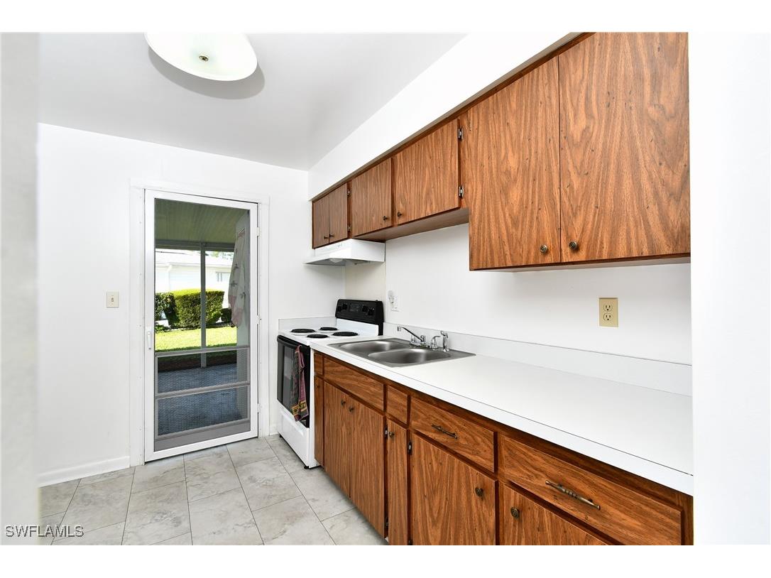 26 Pinewood Boulevard Lehigh Acres FL 33936 225048898 image3