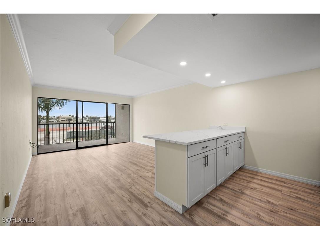 260 Southbay Drive #207 Naples FL 34108 225036741 image6