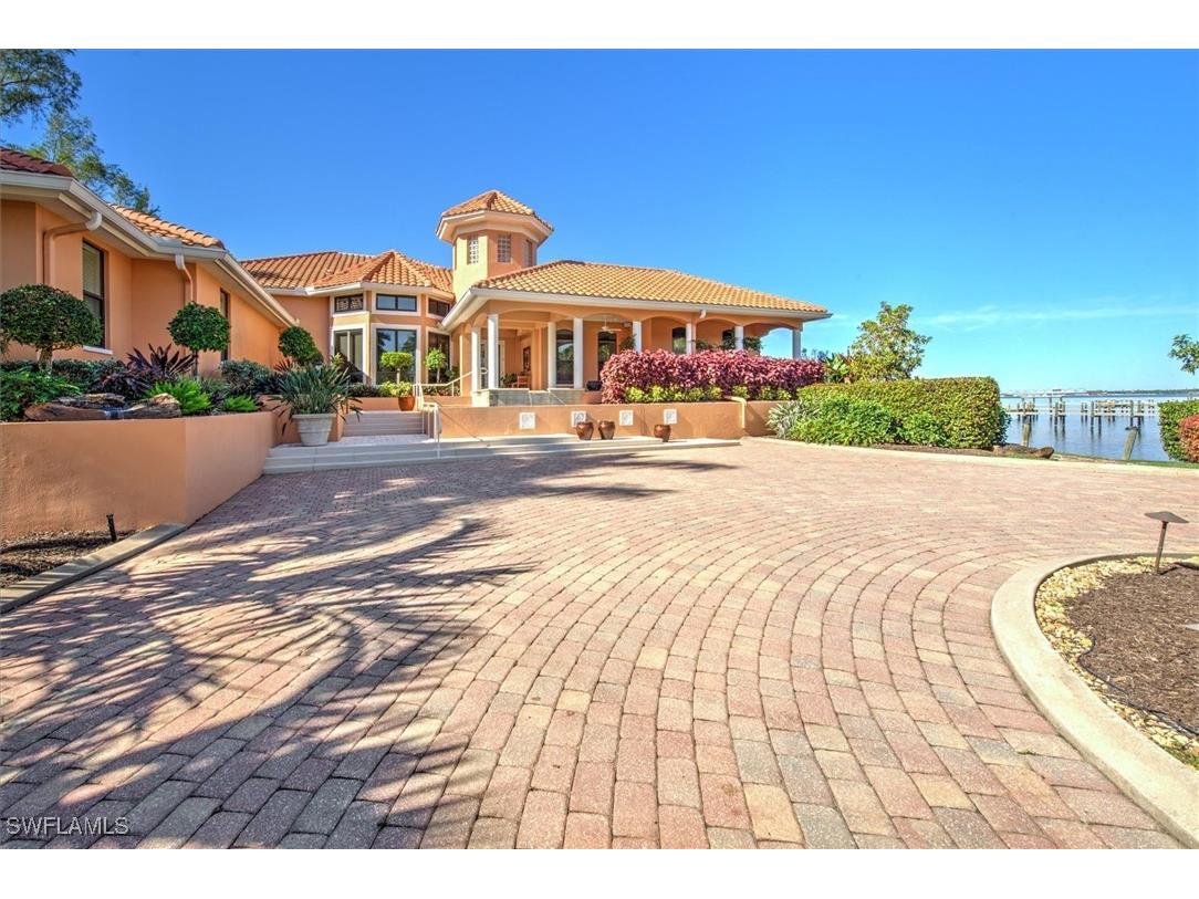 2600 Mcgregor Boulevard Fort Myers FL 33901 225002851 image7