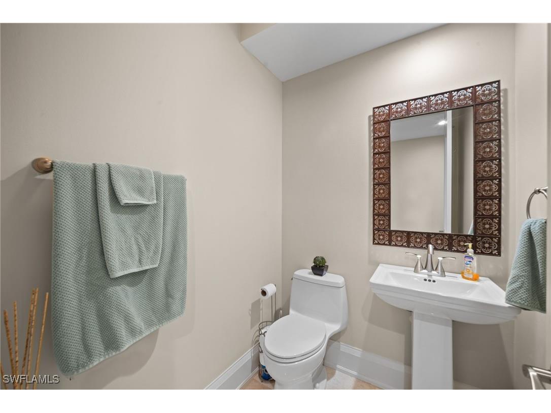 261 Colonade Circle #2701 Naples FL 34103 225009045 image30