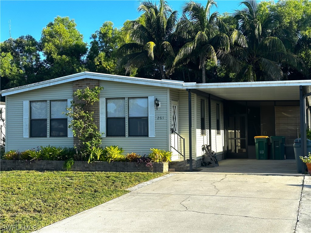 261 Ocean Reef Lane #118 Naples FL 34114 223064043 image1