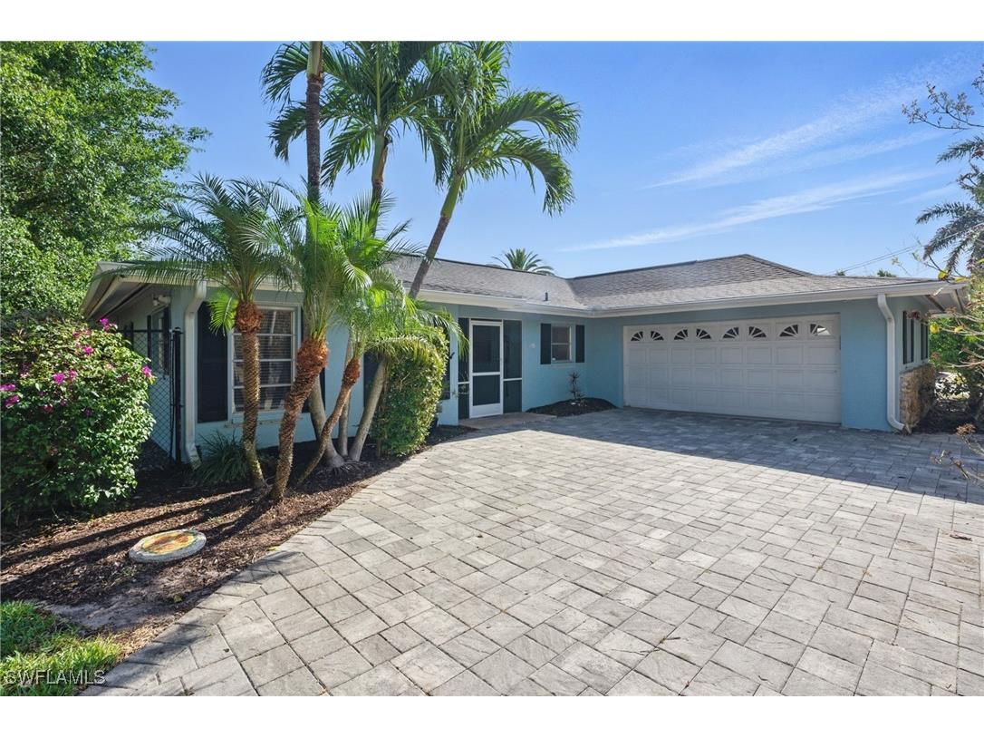 261 Viking Way Naples FL 34110 224097448 image1