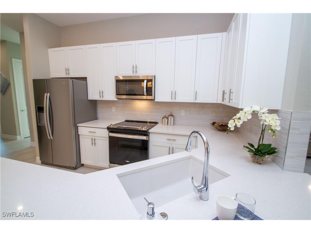 262 Indies Dr #201 Naples FL 34114 225044828 image9