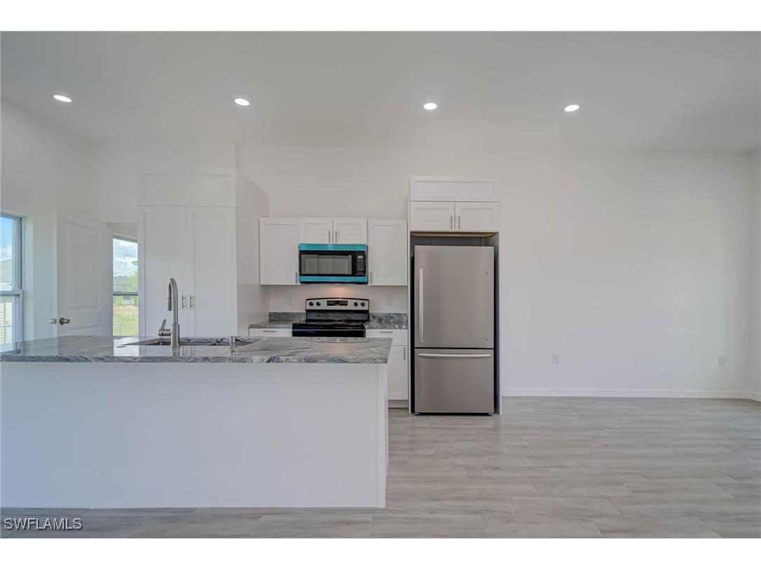 2620 57th Street W Lehigh Acres FL 33971 225000069 image4