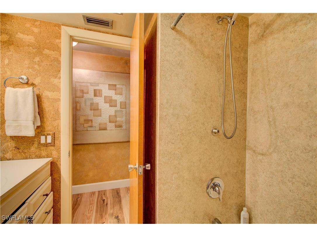 2627 Mcgregor Boulevard Fort Myers FL 33901 225036399 image40