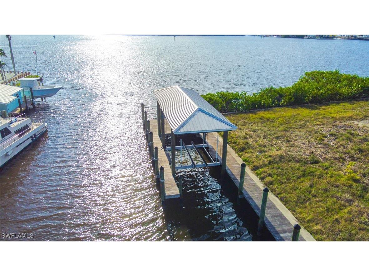 2639 Second Street Matlacha FL 33993 225000102 image13