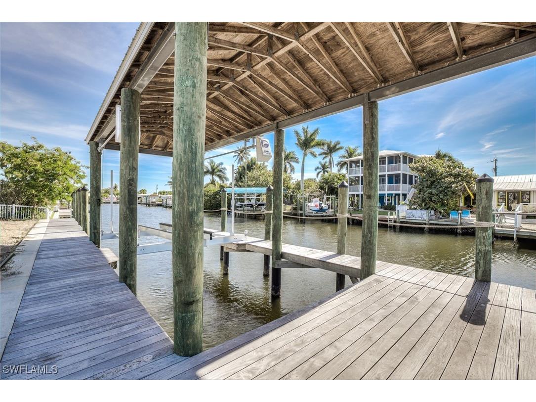 2639 Second Street Matlacha FL 33993 225000102 image16