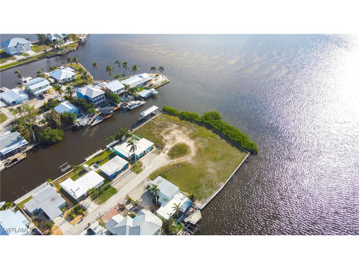 2639 Second Street Matlacha FL 33993 225000102 image18