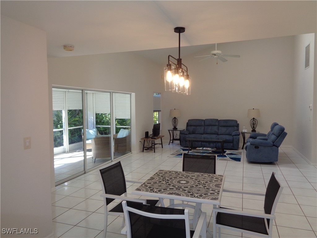 264 Perignon Place #11-3 Naples FL 34119 225026813 image3