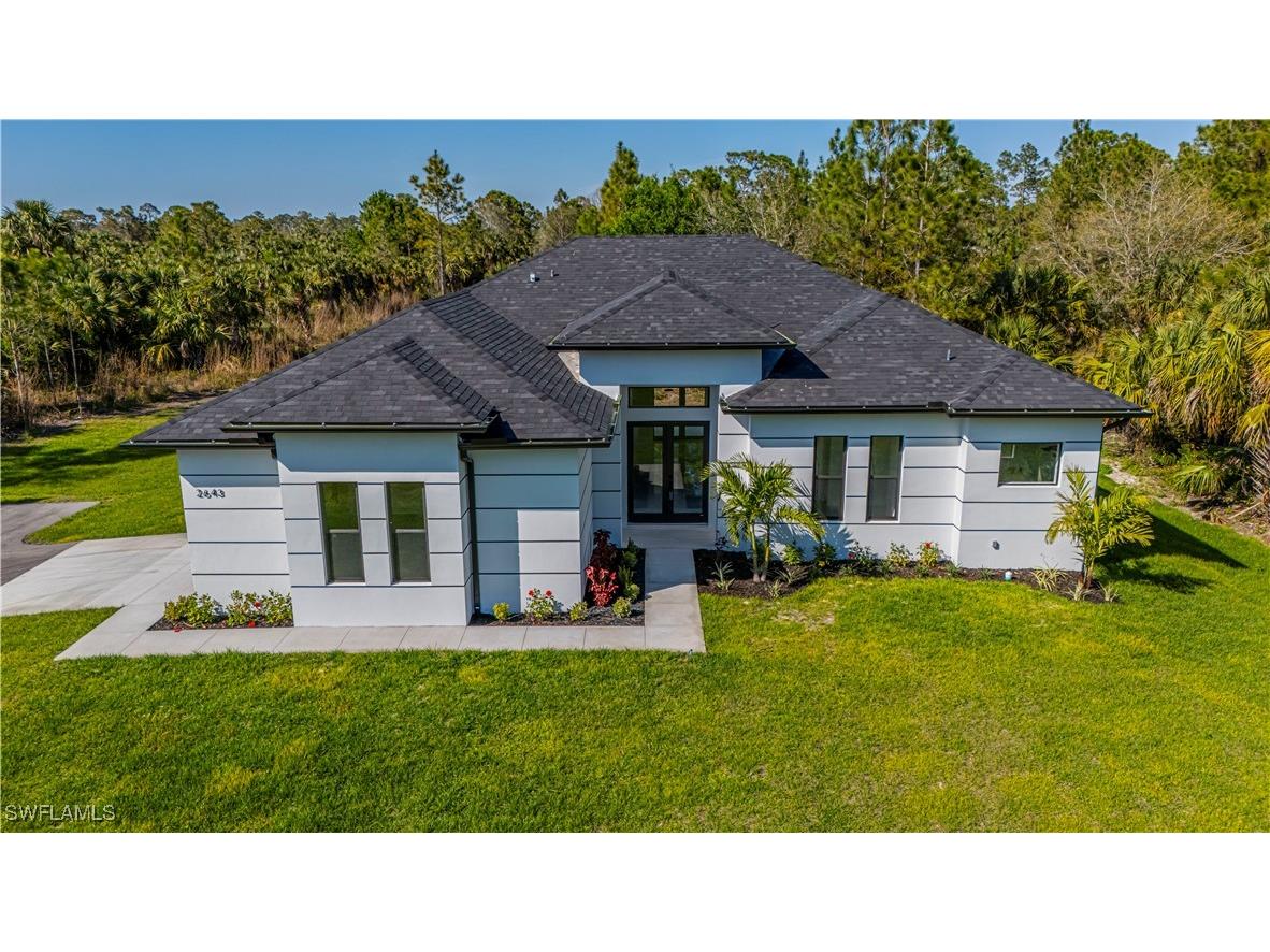 2643 8th Avenue SE Naples FL 34117 224081410 image1