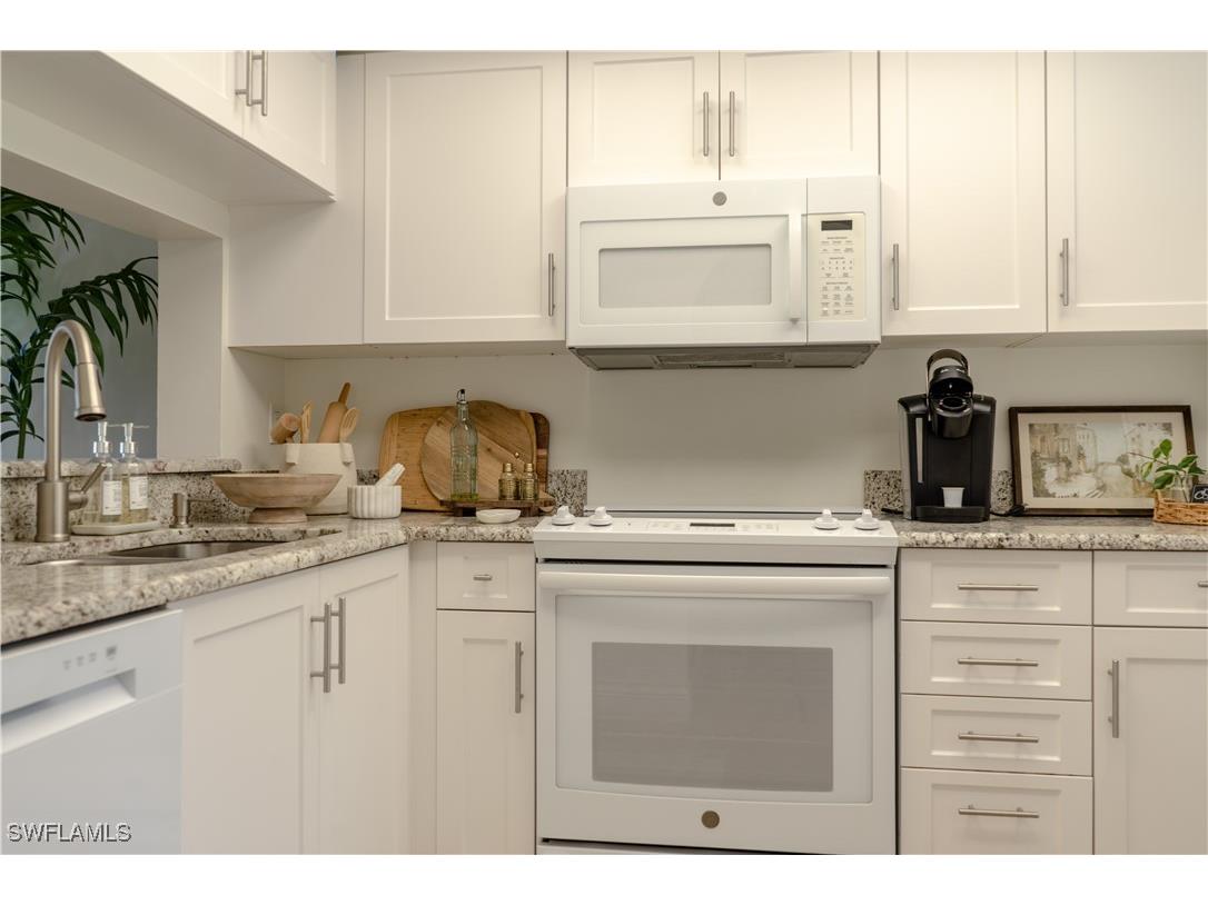 265 Deerwood Circle #10 Naples FL 34113 224074271 image19