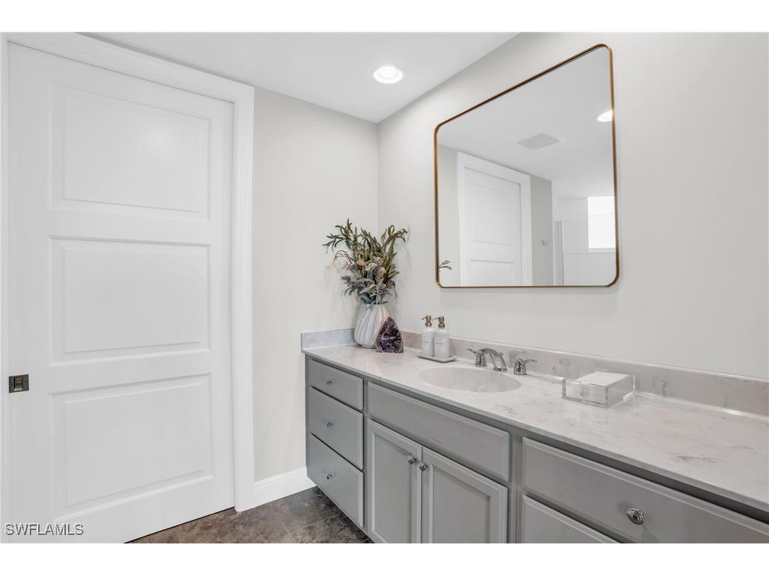 265 Indies Way #1404 Naples FL 34110 225049866 image28