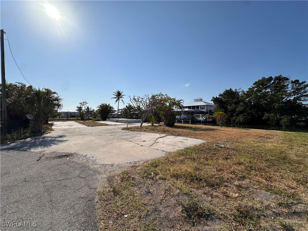 2654 Heron Court Saint James City FL 33956 225044472 image1