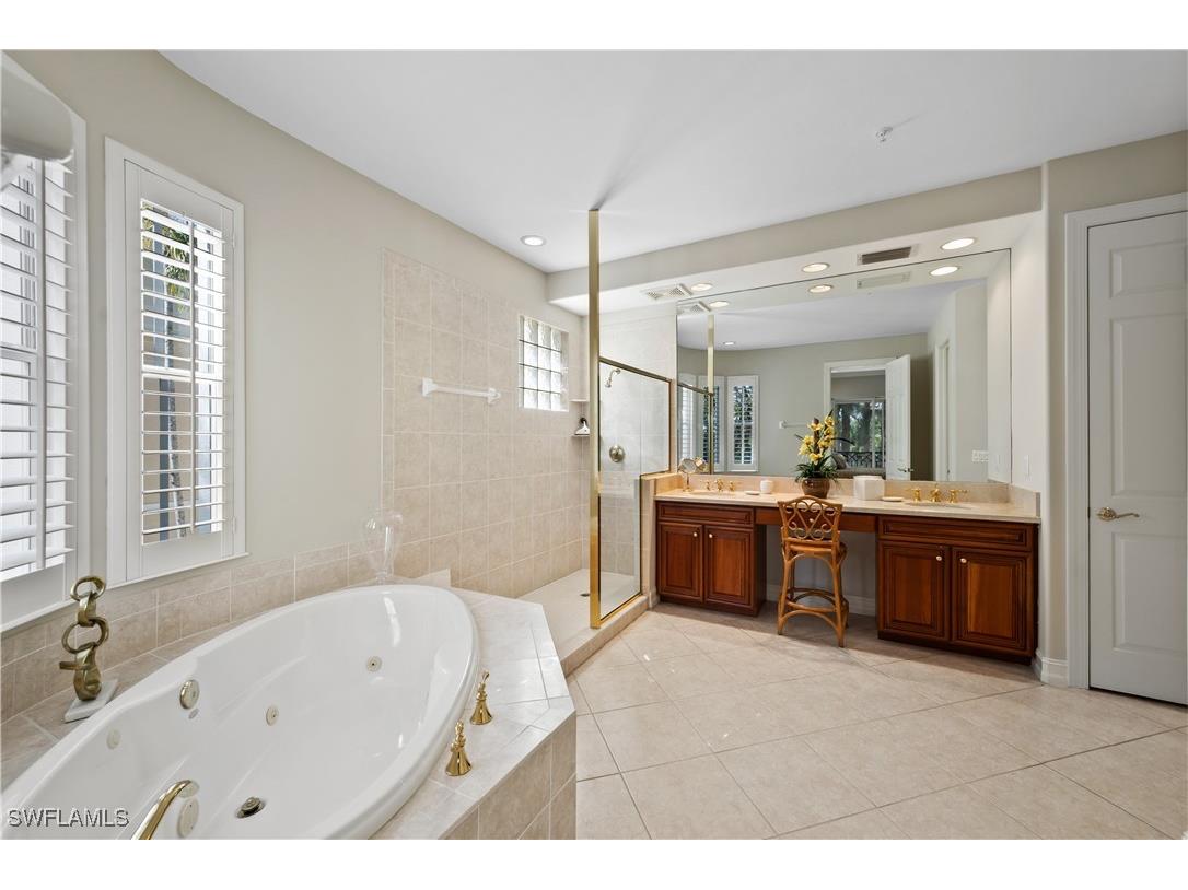 2658 Bolero Drive #9-2 Naples FL 34109 225038605 image21