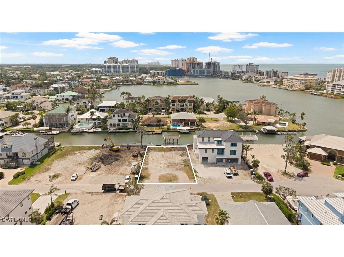 270 Trade Winds Avenue Naples FL 34108 225034914 image2