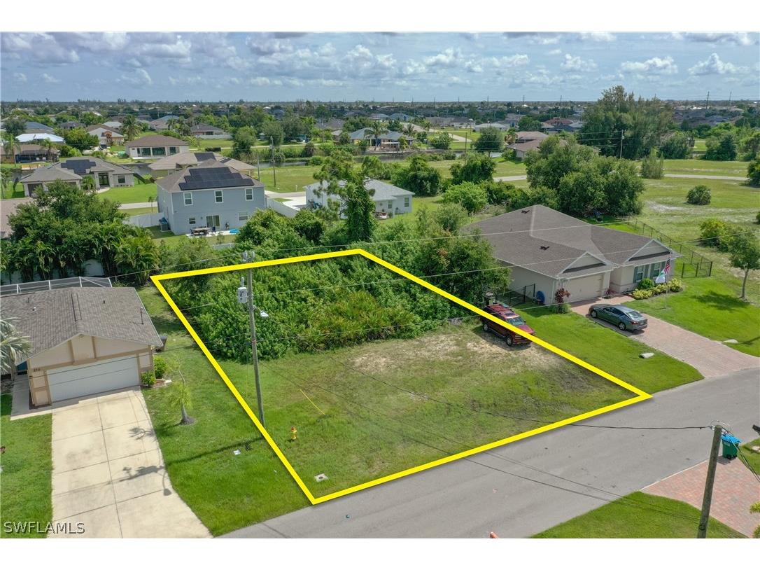 2707 SW 2nd Lane Cape Coral FL 33991 224056601 image1