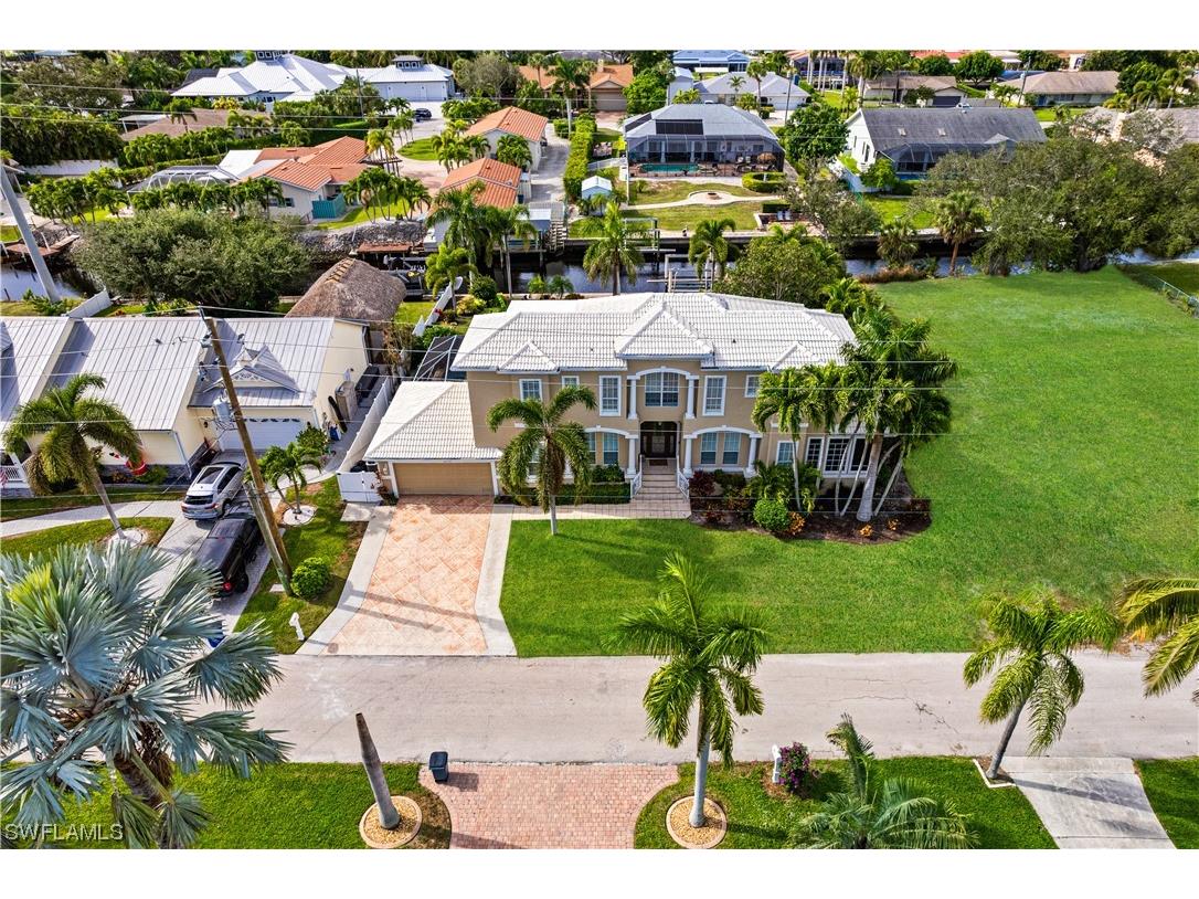 27100 Holly Lane, Bonita Springs, FL, 34135 MLS 223092087 Edina Realty