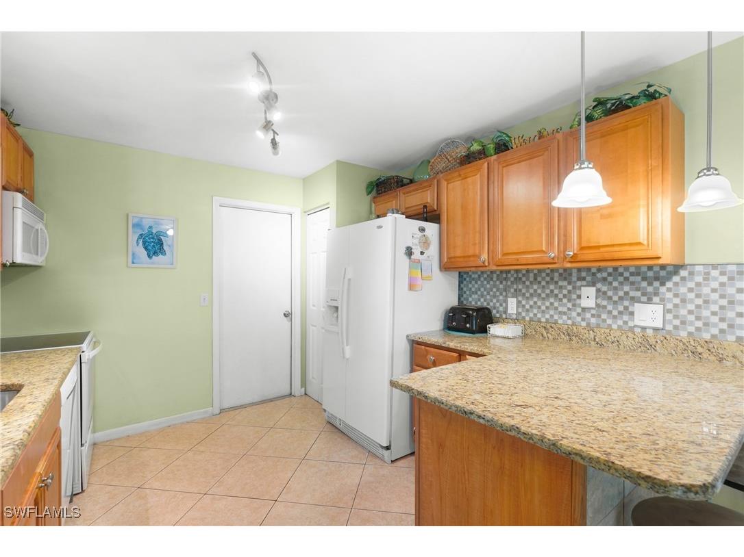 2718 SW 9th Place Cape Coral FL 33914 225028960 image10