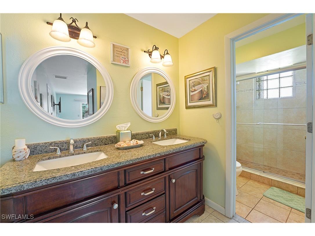 2718 SW 9th Place Cape Coral FL 33914 225028960 image16