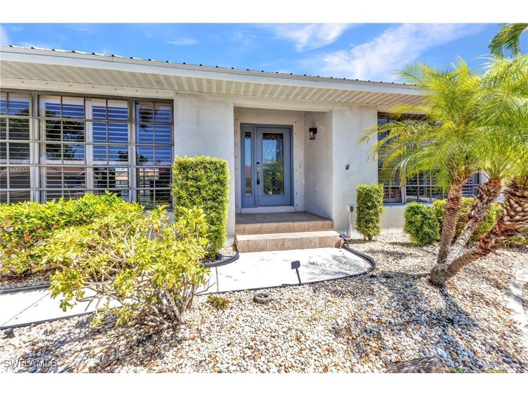 2718 Saint Thomas Drive Punta Gorda FL 33950 225039936 image3