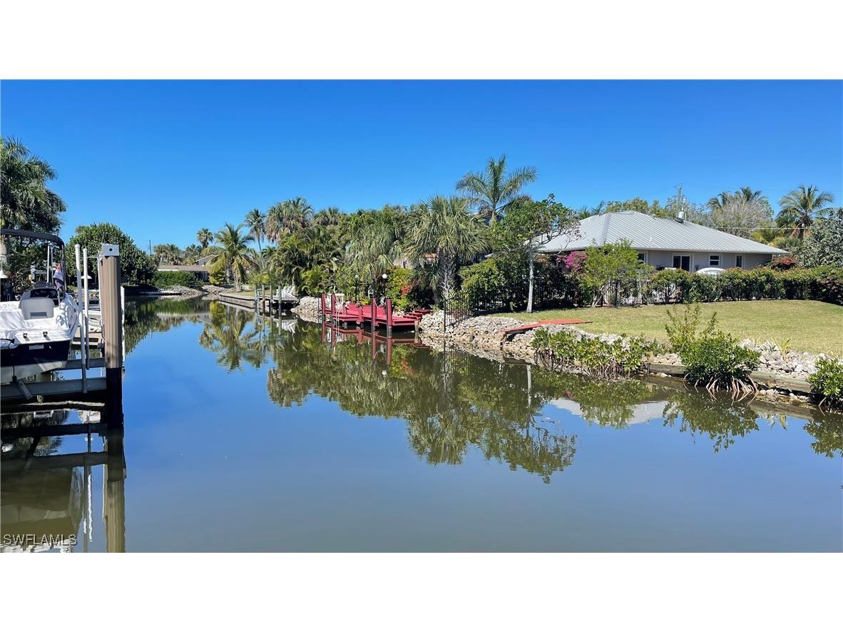 2723 Shoreview Drive Naples FL 34112 225026416 image1