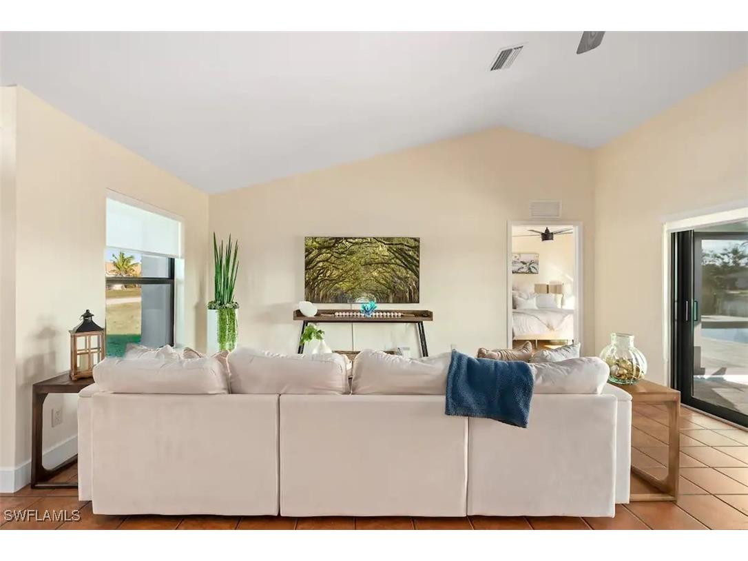 2724 SW 1st Terrace Cape Coral FL 33991 224098910 image8