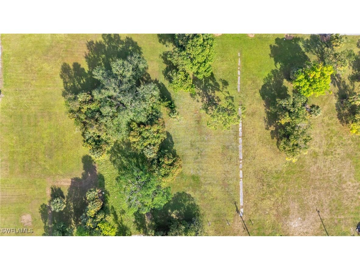 2726 Dr Martin Luther King Boulevard N Fort Myers FL 33916 224100079 image13