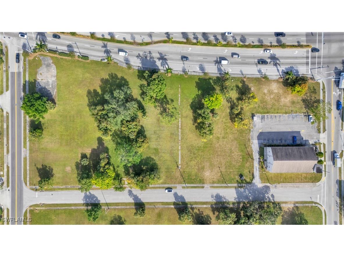 2726 Dr Martin Luther King Boulevard N Fort Myers FL 33916 224100079 image14