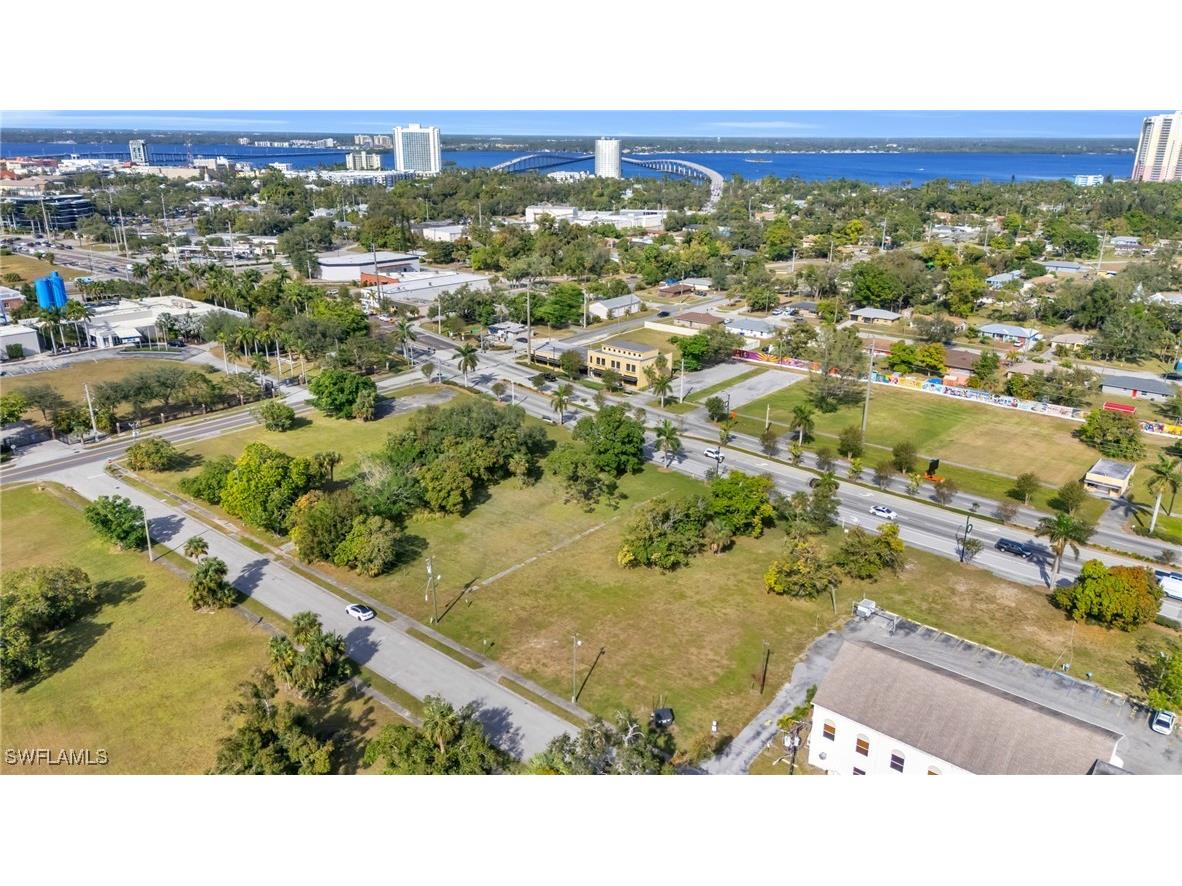 2726 Dr Martin Luther King Boulevard N Fort Myers FL 33916 224100079 image15