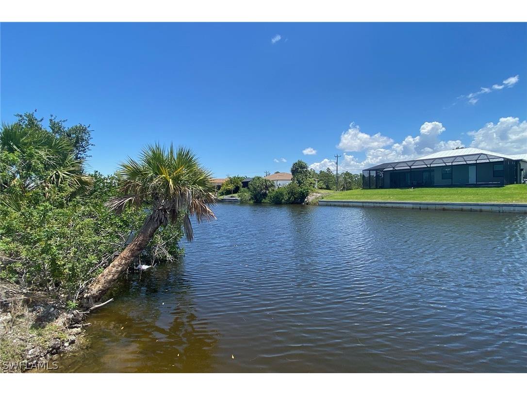 2725 NW 41st Avenue Cape Coral FL 33993 224047482 image1