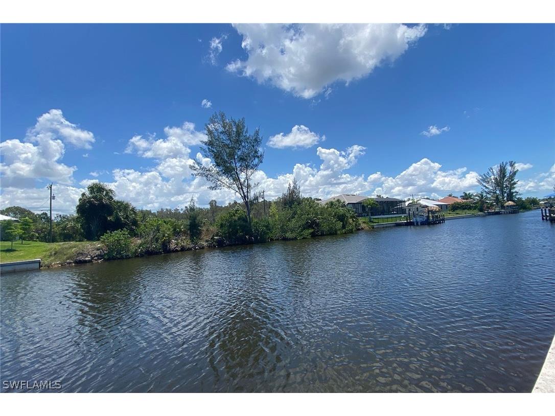 2725 NW 41st Avenue Cape Coral FL 33993 224047482 image2