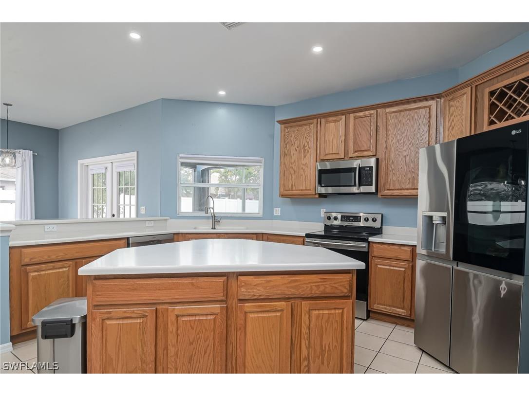 2743 Nature Pointe Loop Fort Myers FL 33905 224038925 image11