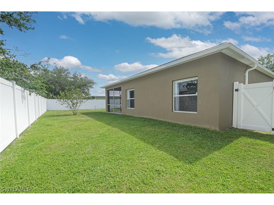 2743 Nature Pointe Loop Fort Myers FL 33905 224038925 image36
