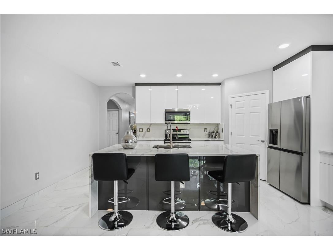 2749 NE 7th Place Cape Coral FL 33909 224047958 image11