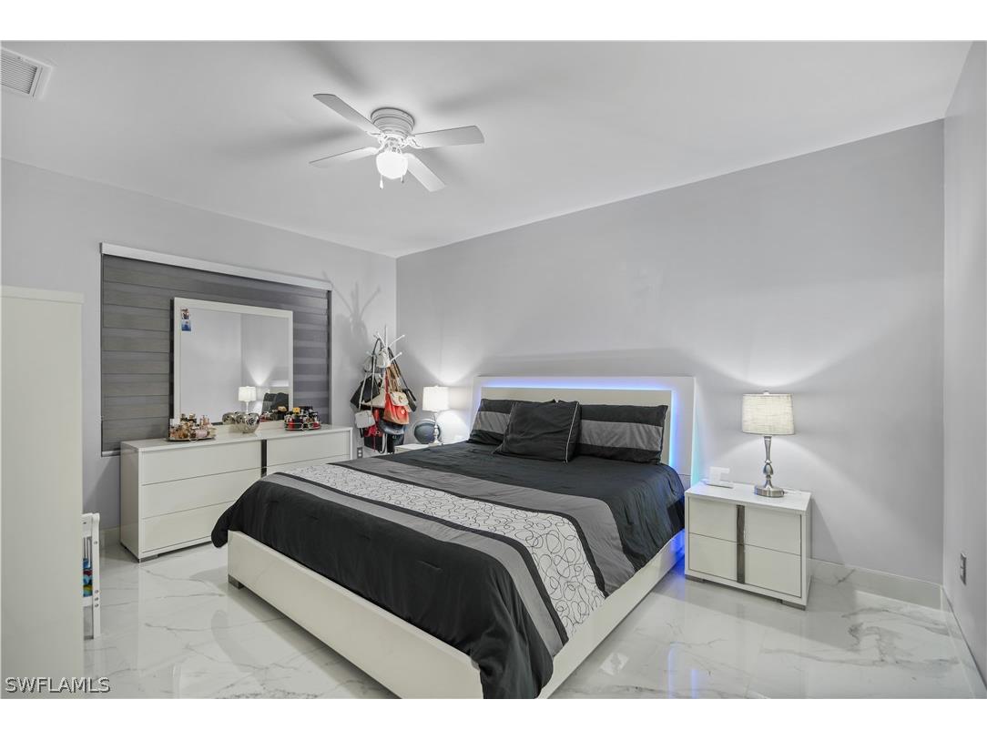 2749 NE 7th Place Cape Coral FL 33909 224047958 image17